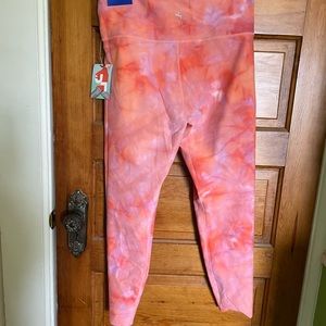 NWT 7/8 leggings